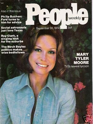 1974 MARY TYLER MOORE 11 PIX, PHILIP BUCHEN, ROY CLARK  