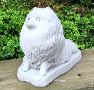 pomeranian memorial statue